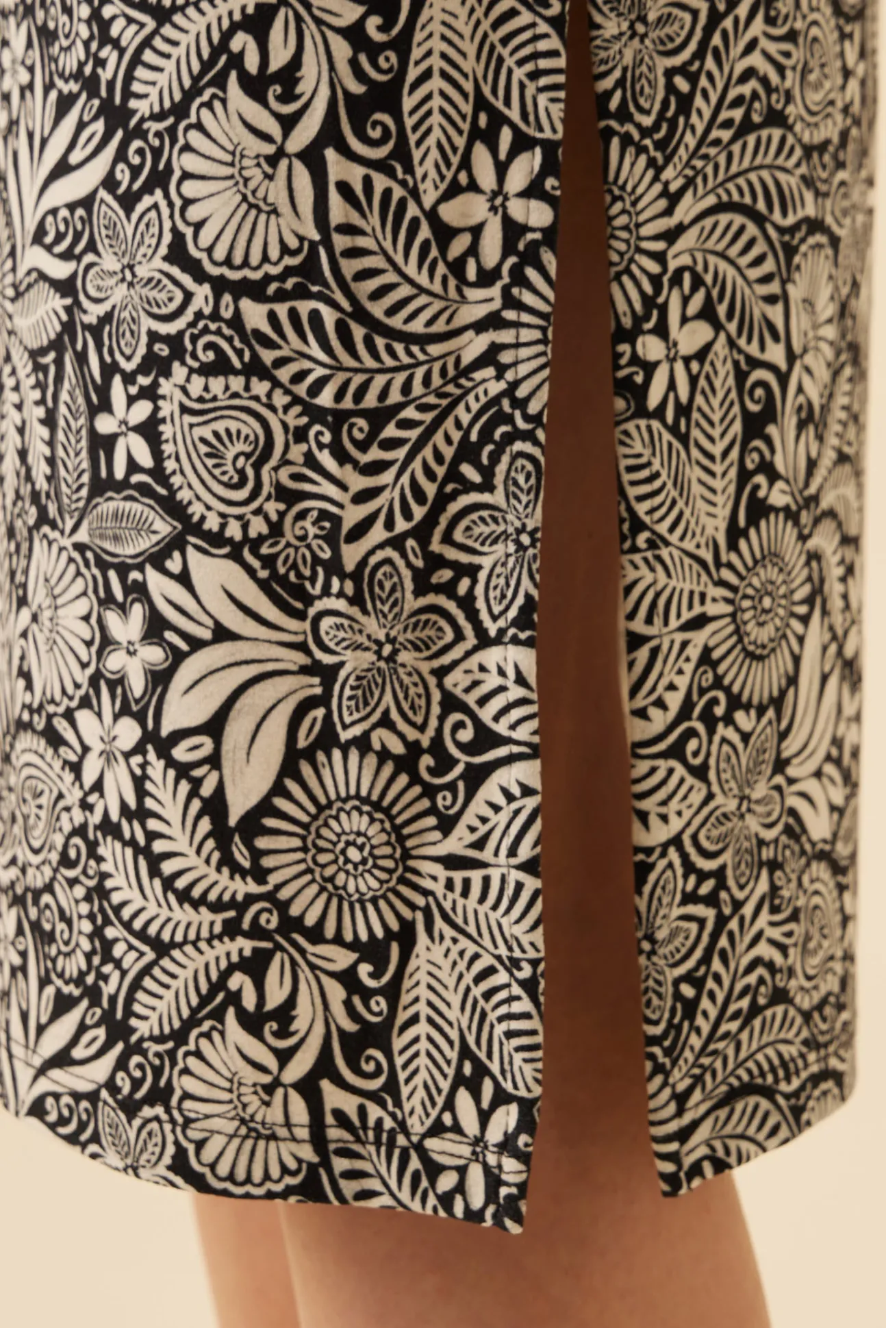 Vindy Viscose Knit Skirt